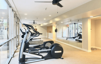 Paradise Gardens Apartments in Long Beach California